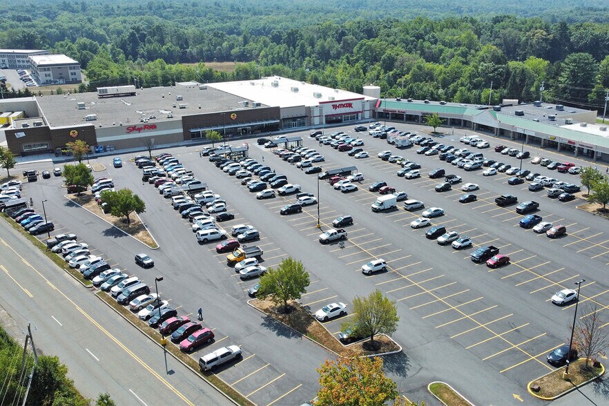 More Photos Of 111 Hulst Dr, Matamoras Unknown For Lease