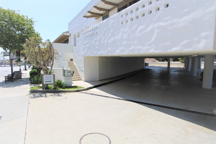 More Photos Of 1030 Foothill Blvd, La Cañada Flintridge Office For Lease