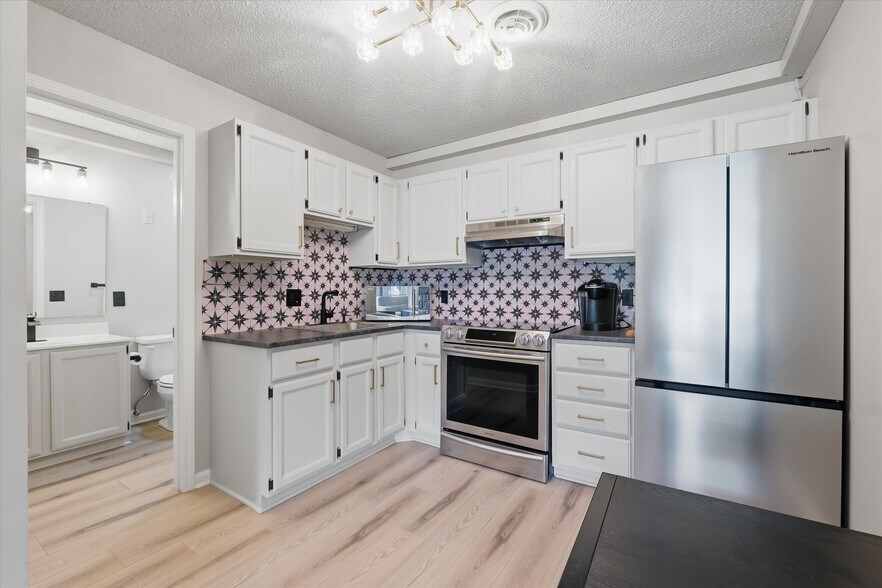 More Photos Of 107 Amity st, Louisburg Hotel For Sale
