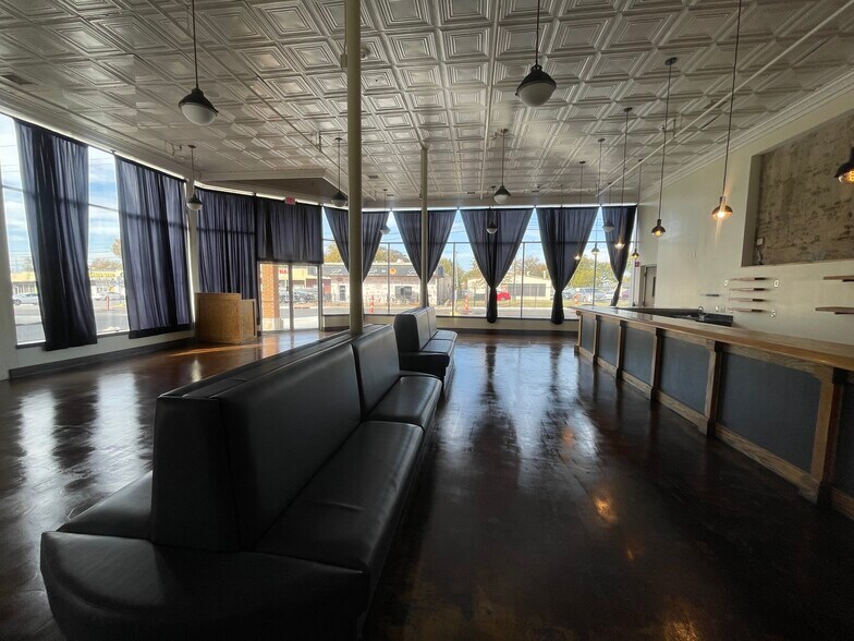 More Photos Of 2636 E 11th St, Tulsa Hotel For Lease