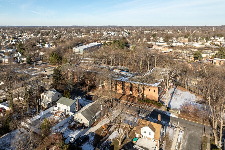 More Photos Of 500 S Ridgeway Ave, Glenolden Research And Development For Sale