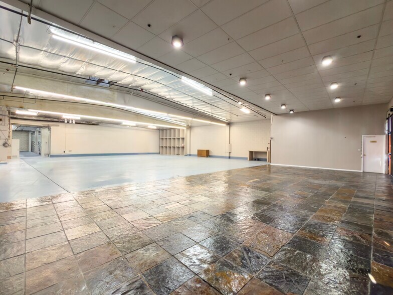 More Photos Of 537 S Glendora Ave, West Covina Freestanding For Sale