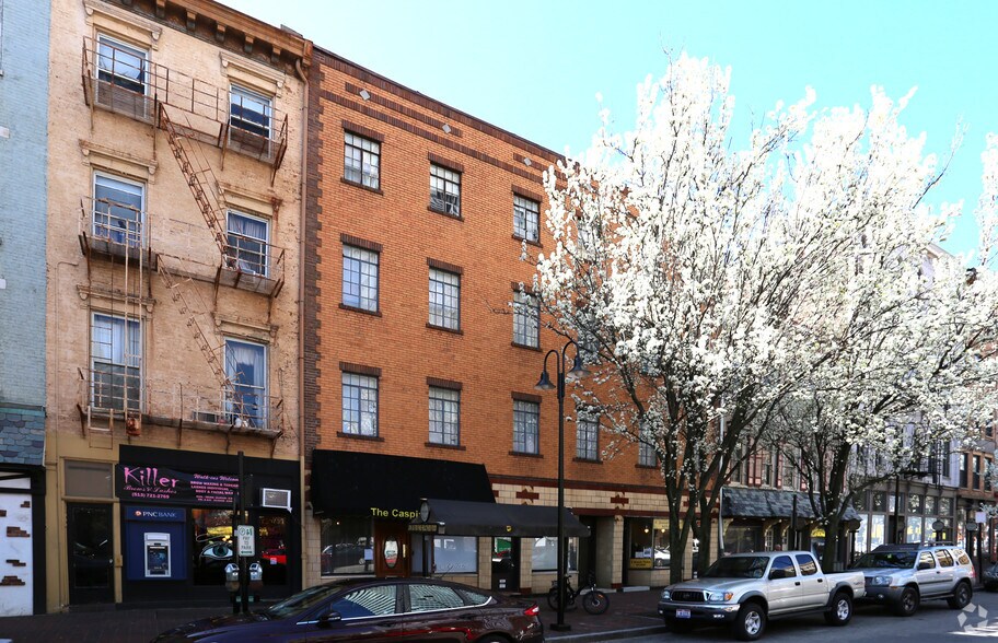 Primary Photo Of 25-29 E Court St, Cincinnati Storefront Retail Residential For Lease