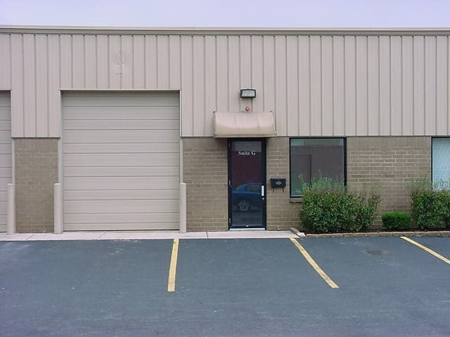 More Photos Of 554 Anderson Dr, Romeoville Warehouse For Lease