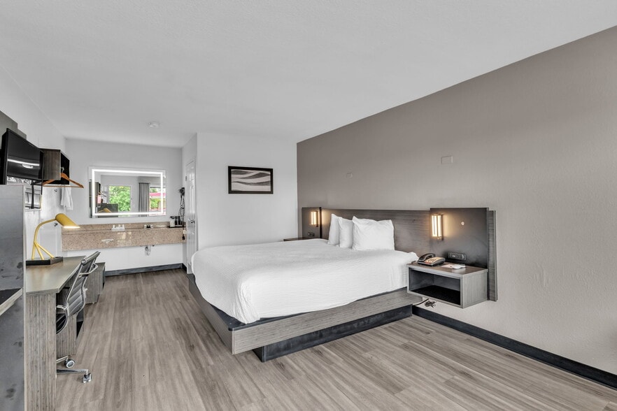 More Photos Of 962 Riverview Rd, Rock Hill Hotel For Sale