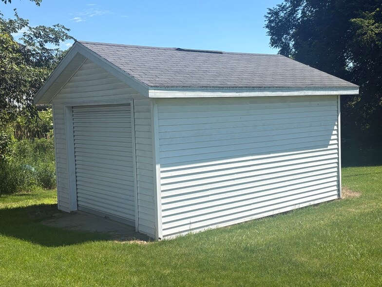 More Photos Of N1016 County Road L, Watertown Restaurant For Sale