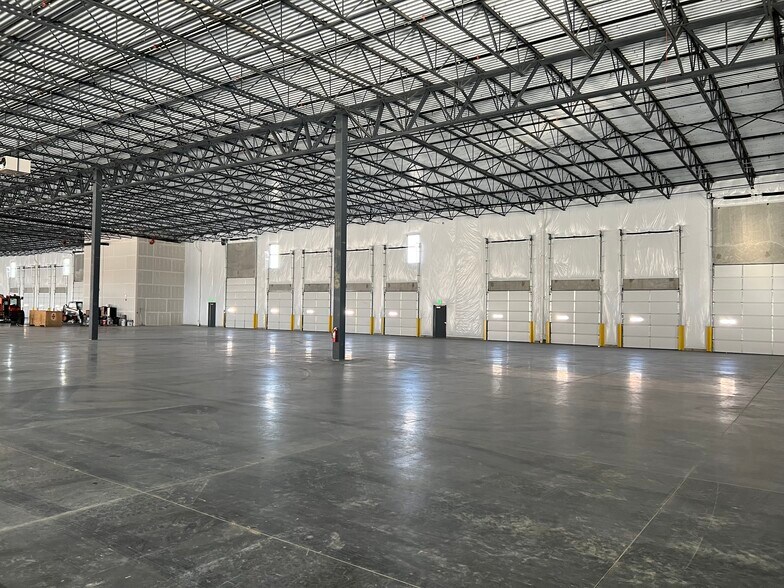 More Photos Of 11233 E Caley Ave, Englewood Unknown For Sale