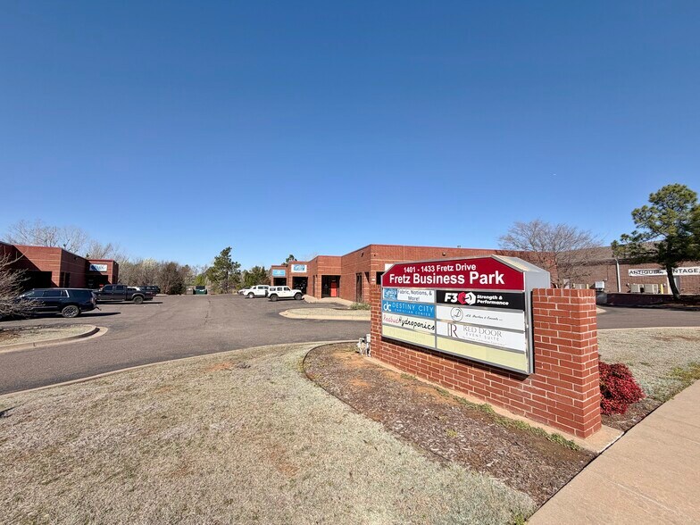 More Photos Of 1401 Fretz Dr, Edmond Industrial For Lease