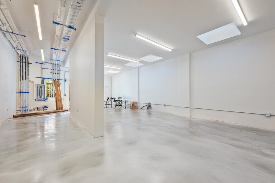 More Photos Of 4732-4742 W Washington Blvd, Los Angeles Apartments For Lease