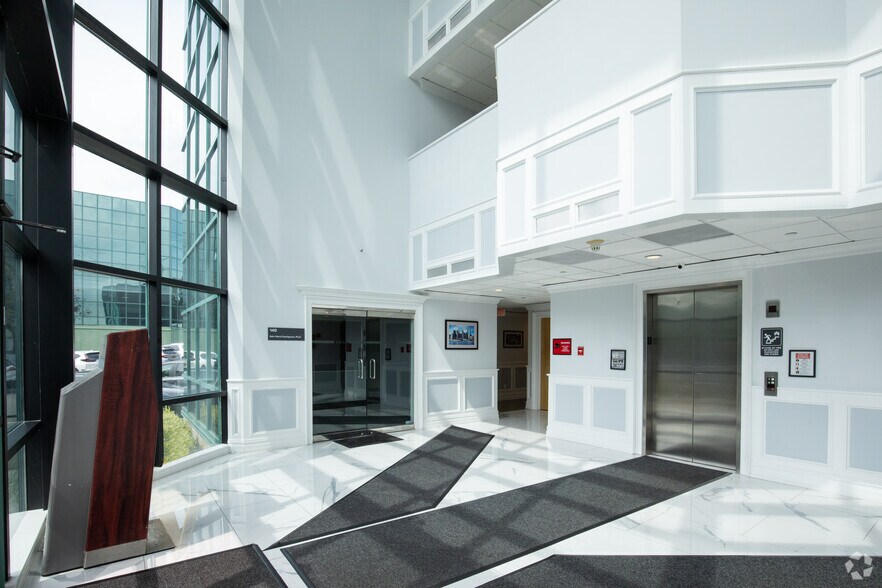 More Photos Of 1300 Veterans Memorial Hwy, Hauppauge Office For Lease