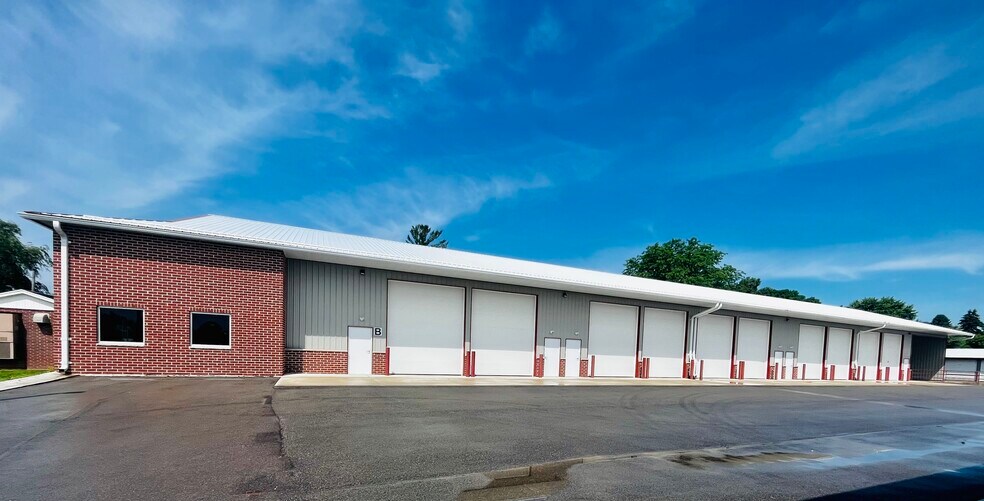More Photos Of N123 County Road Cb, Appleton Warehouse For Lease