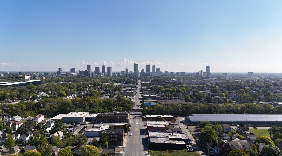 More Photos Of 1328 W Broad St, Columbus Freestanding For Sale