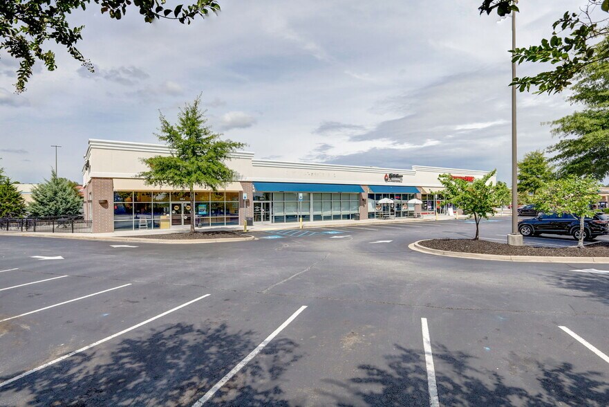 More Photos Of 225 Rolling Hills Cir, Easley Storefront Retail Office For Lease