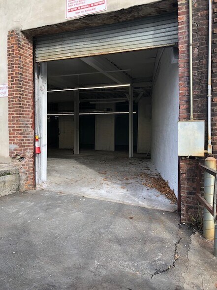 More Photos Of 1 Martin Pl, Port Chester Manufacturing For Lease