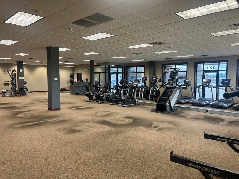 More Photos Of 320-326 80th Street Ct, Fairfax Unknown For Lease