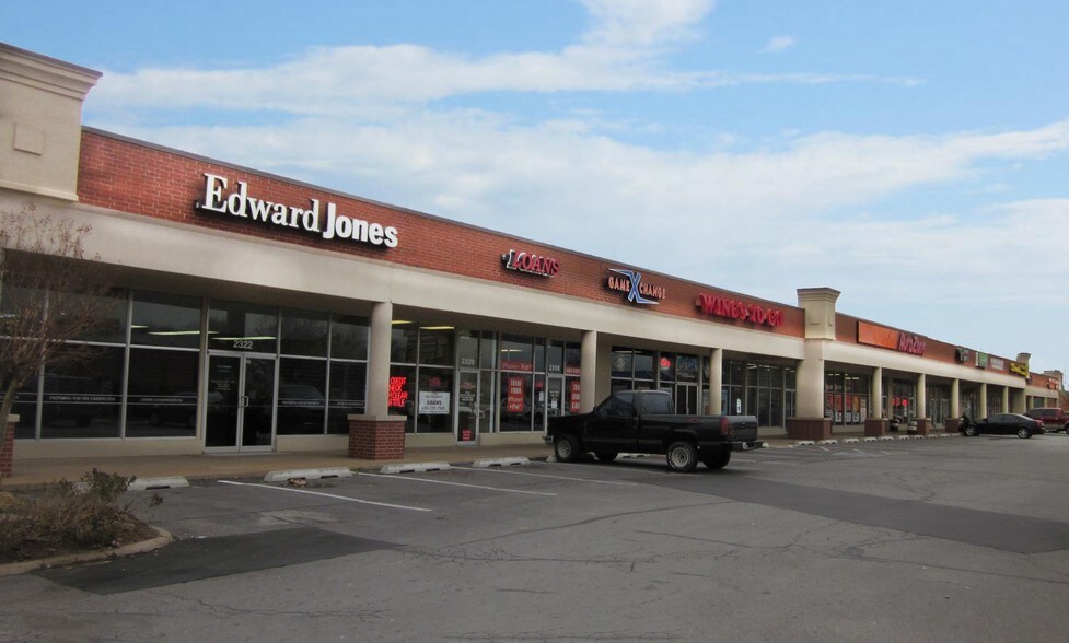 More Photos Of 2310-2320 W Owen K Garriott Rd, Enid Storefront For Lease