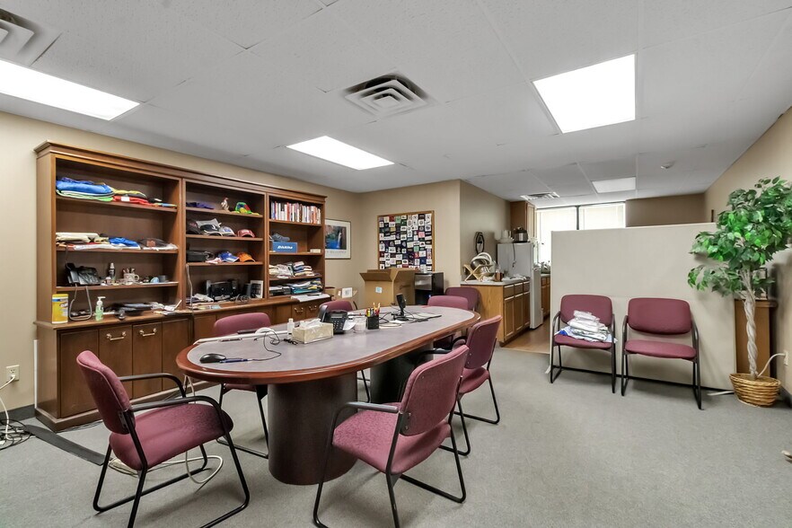 More Photos Of 150 Bud Mil Dr, Buffalo Warehouse For Lease