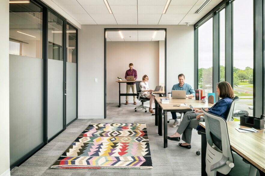 More Photos Of 5440 W 110th St, Overland Park Coworking Space