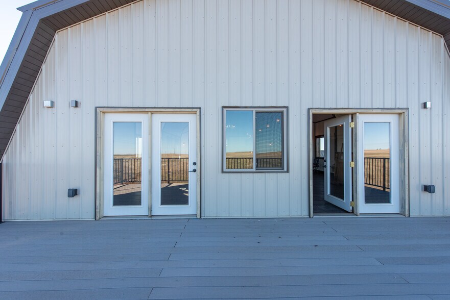 More Photos Of 13603 38th St SW, Belfield Flex For Lease