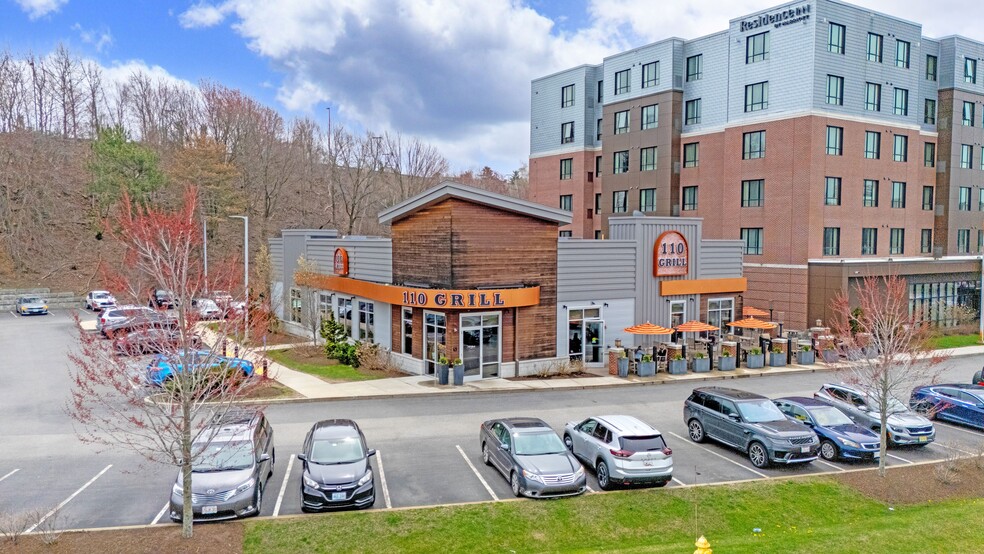 More Photos Of 170 Forbes Rd, Braintree Restaurant For Sale