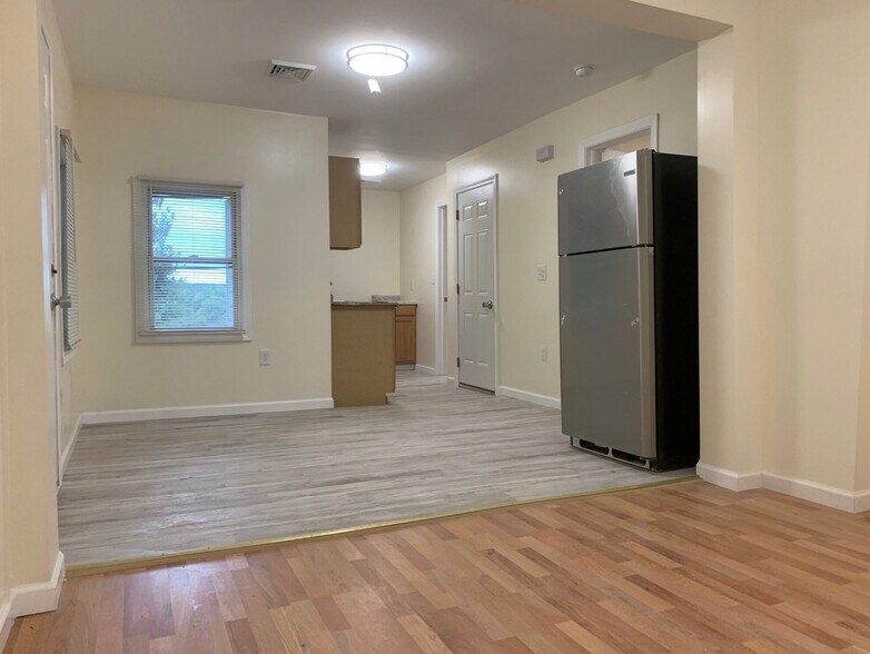 More Photos Of 96 Hill St, Waterbury Apartments For Sale