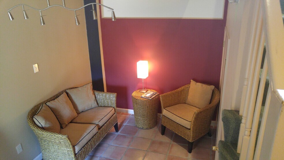 More Photos Of 1708 Pleasure House Rd, Virginia Beach Freestanding For Lease