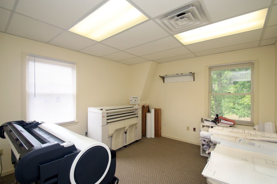 More Photos Of 3 Springside Ave, Danbury Loft Creative Space For Sale