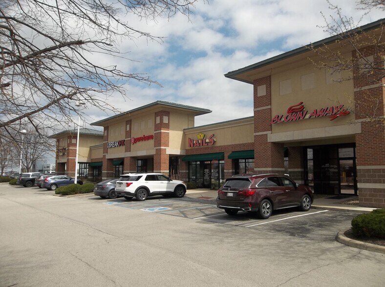 More Photos Of 17015-17177 Mercantile Blvd, Noblesville Unknown For Lease