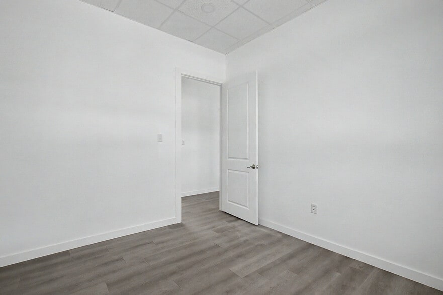 More Photos Of 26605 Cook Field Rd, Katy Loft Creative Space For Lease