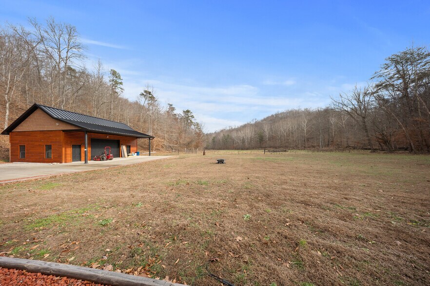 More Photos Of 325 Sinking Rd, Argillite Hospitality For Sale