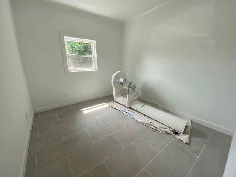 More Photos Of 3040 Briarcliff Rd, Atlanta Office For Sale