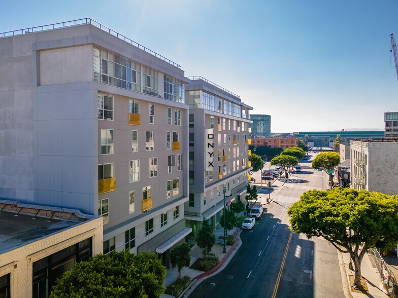 More Photos Of 424 W Pico Blvd, Los Angeles Apartments For Lease