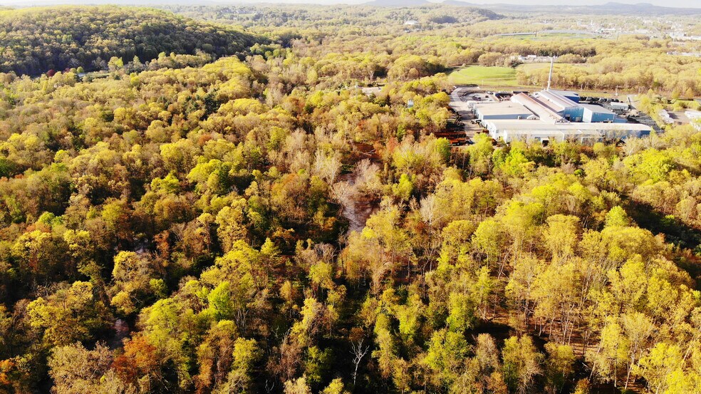 More Photos Of 100-150 Dodge Ave, North Haven Land For Sale