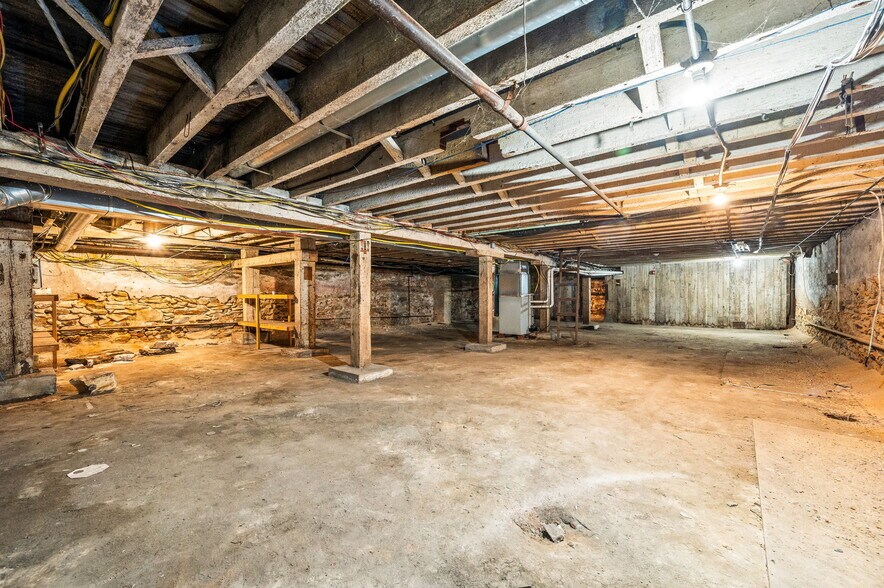 More Photos Of 209-215 Fairmount Ave, Philadelphia Storefront Retail Residential For Sale