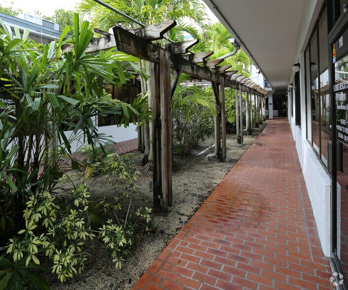 More Photos Of 311 NE 8th St, Homestead Medical For Lease