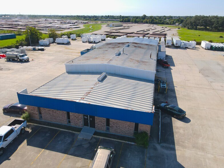 More Photos Of 204 Engineers Rd, Belle Chasse Warehouse For Lease