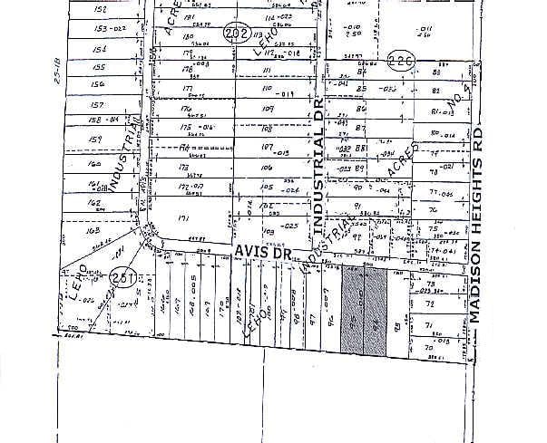 More Photos Of 1700-1704 E Avis Dr, Madison Heights Warehouse For Lease