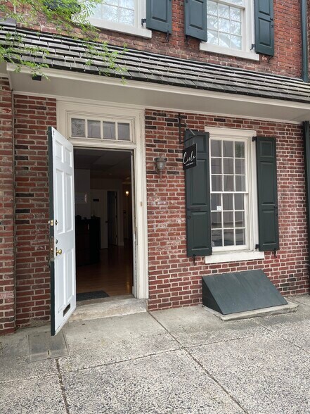 Primary Photo Of 129-139 N 4th St, Philadelphia Office Residential For Lease