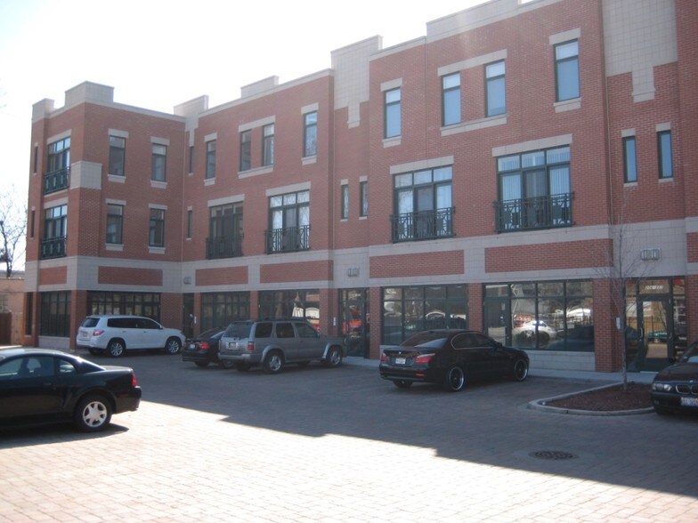 More Photos Of 4521 W Lawrence Ave, Chicago Apartments For Lease