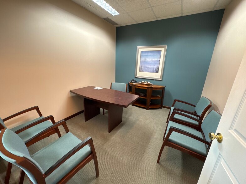 More Photos Of 1425 Sagamore Parkway N, Lafayette Office For Lease