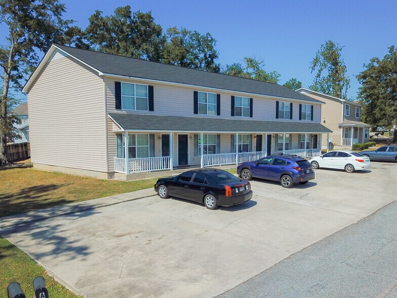 More Photos Of 1533 Woodard St, Valdosta Apartments For Sale
