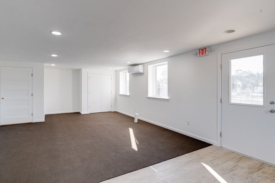 More Photos Of 900-912 Baltic Ave, Baltimore Warehouse For Sale