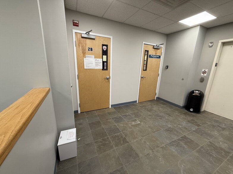 More Photos Of 1314 Hooper Ave, Toms River Medical For Lease