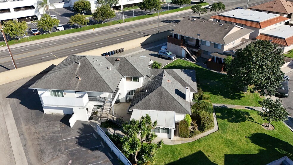 More Photos Of 16752 Bardon Ln, Huntington Beach Apartments For Sale