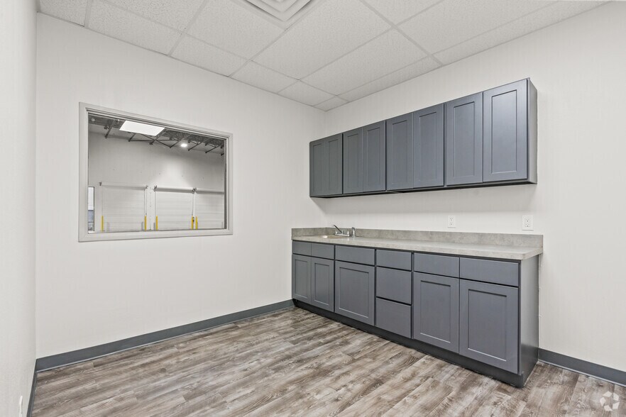 More Photos Of 754 Port America Pl, Grapevine Unknown For Lease