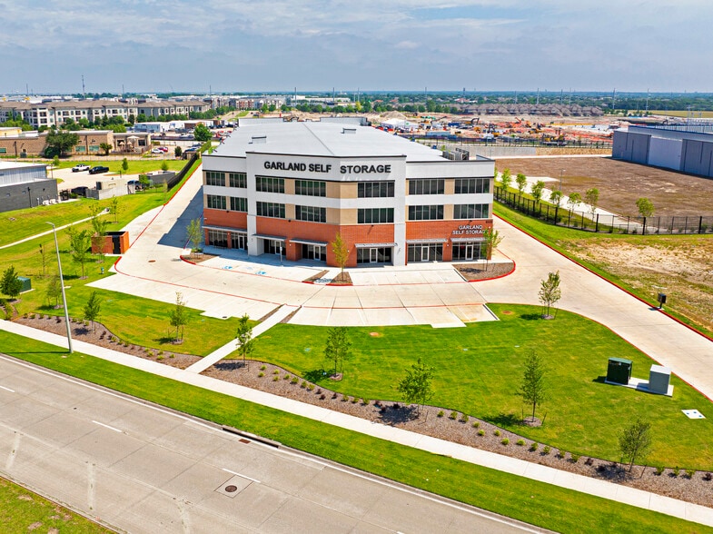 Primary Photo Of 6330 President George Bush hwy, Garland Self Storage For Lease
