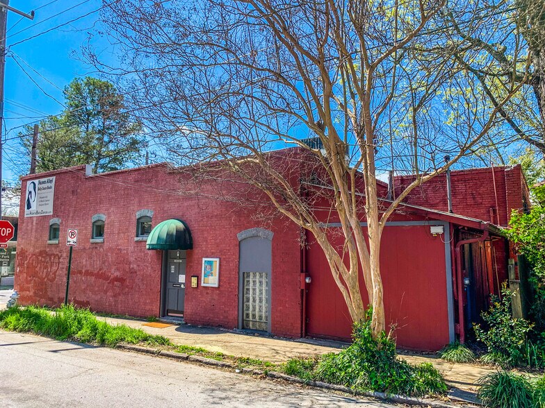 More Photos Of 1392-1394 Mclendon Ave, Atlanta Storefront For Lease