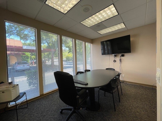 More Photos Of 91 Cernon St, Vacaville Office For Lease