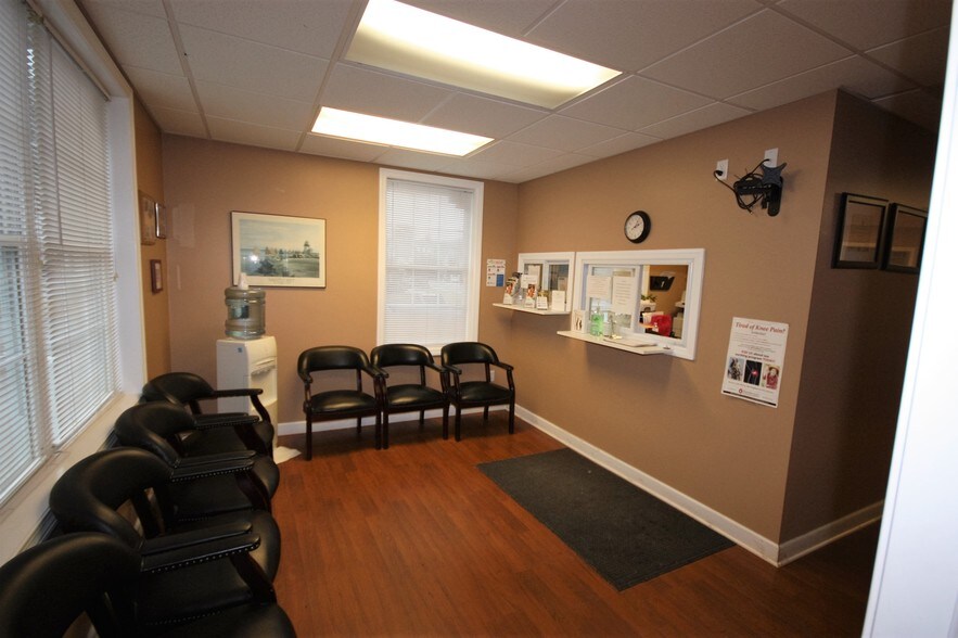 More Photos Of 91 Gleneida Ave, Carmel Office For Sale