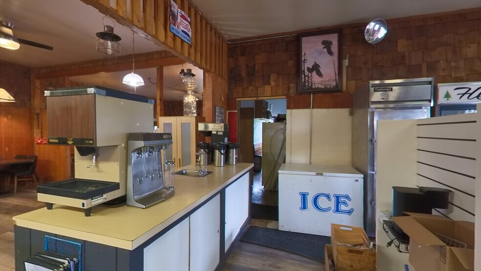 More Photos Of 5588 Highway 8, Deary General Retail For Sale